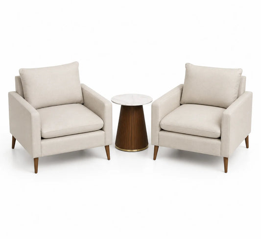 Ensemble de fauteuils en tissu beige avec table d'appoint en bois et marbre